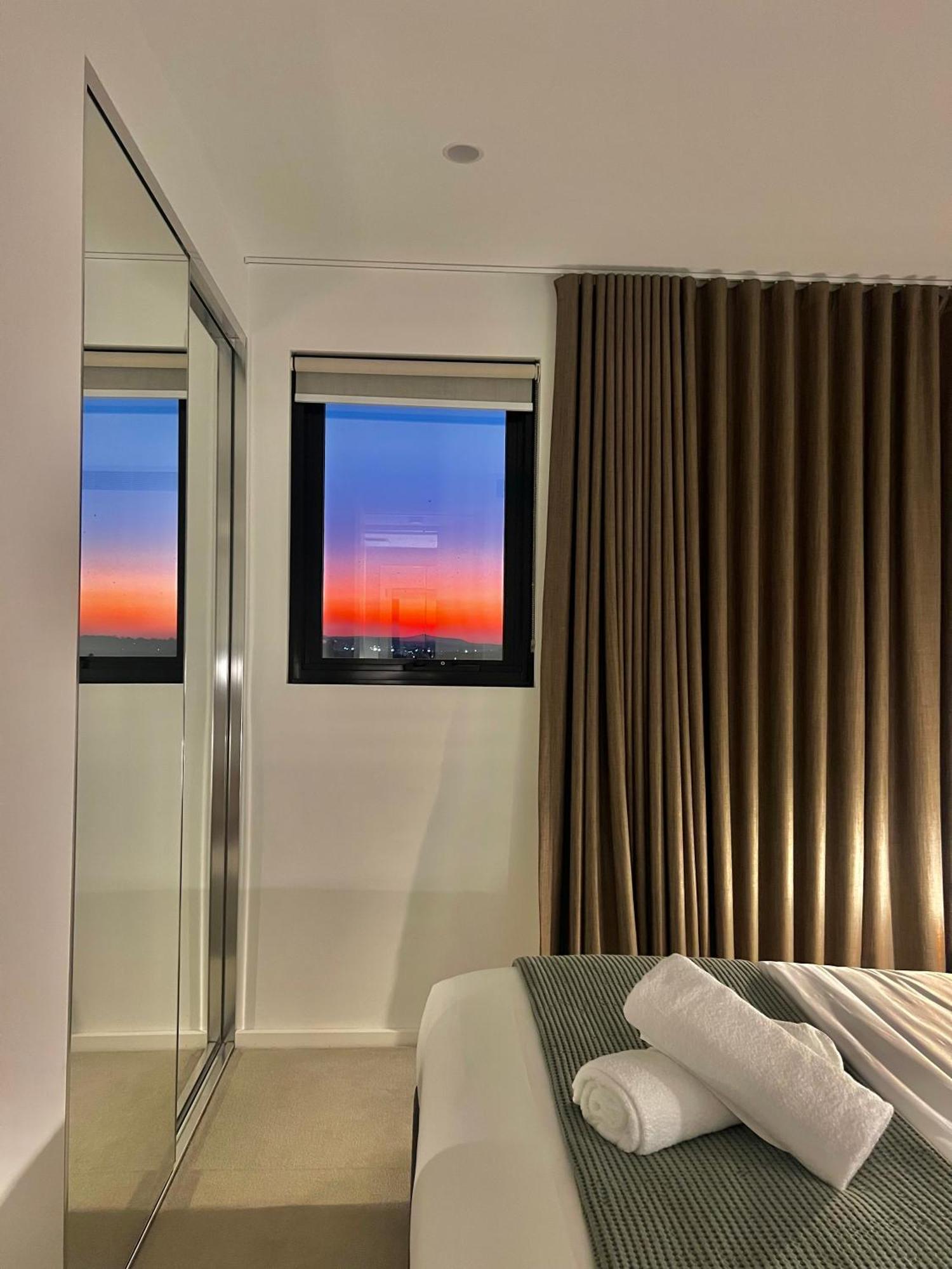 Harbour Towers, Newcastle'S Elite Apartment Stays, Free Parking & Tram Access Eksteriør bilde